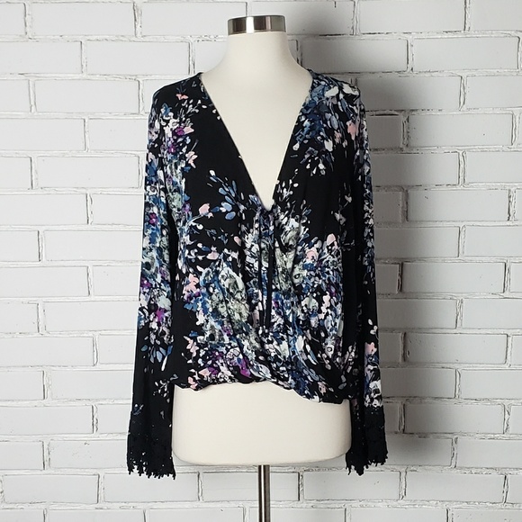 lovestitch Tops - [Lovestitch] NWT Floral surplice top